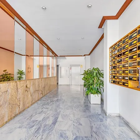 Apartment Magnifico Atico De 3 *